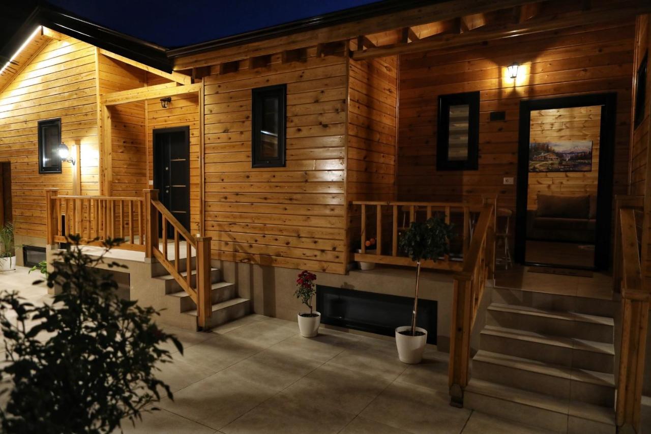 Bujtina Siar Hotel โปกราเดซ ภายนอก รูปภาพ