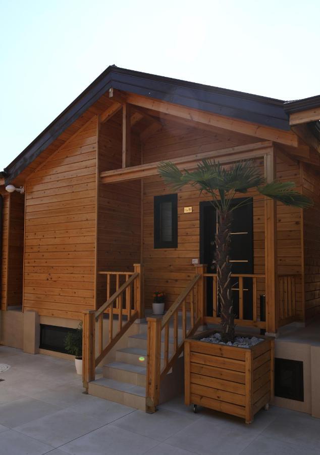 Bujtina Siar Hotel โปกราเดซ ภายนอก รูปภาพ